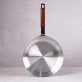 aluminum cooking pan round frying pan with wooden handle at best price in UK - majestic chef cookware uk